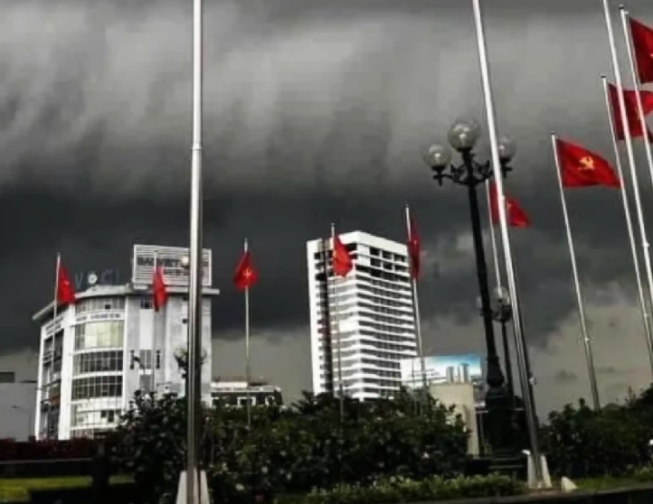 Sejuta Orang Dievakuasi Saat Topan Yagi Terjang Tiongkok Selatan